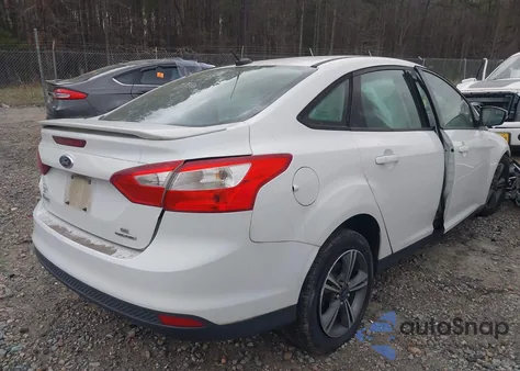 2014 Ford Focus Se из США, поврежденный, VIN 1FADP3F20EL416620